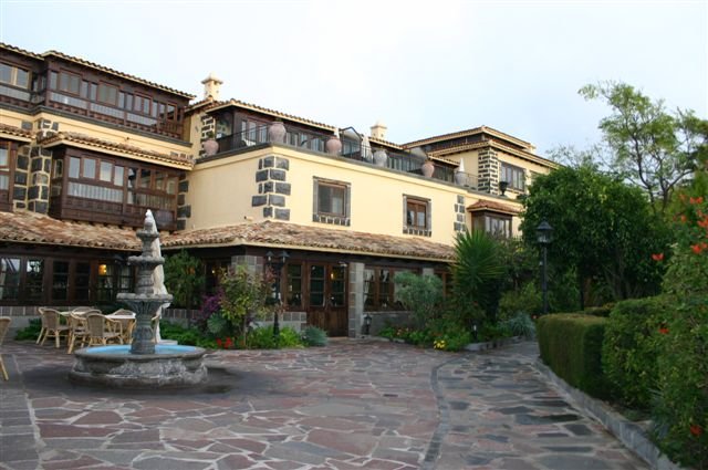 Hotel El Nogal 
